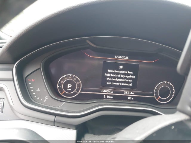 2017 AUDI A4 WAUDNAF44HN053136 Photo 6