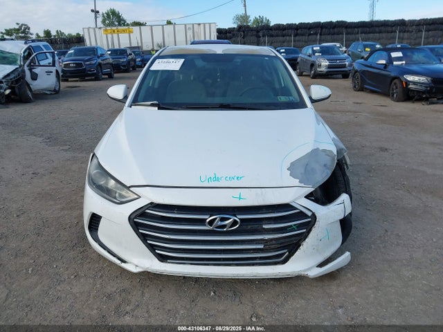 5NPD84LF2HH108443 Hyundai Elantra