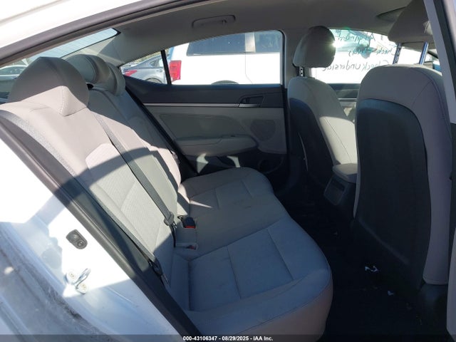 5NPD84LF2HH108443 Hyundai Elantra
