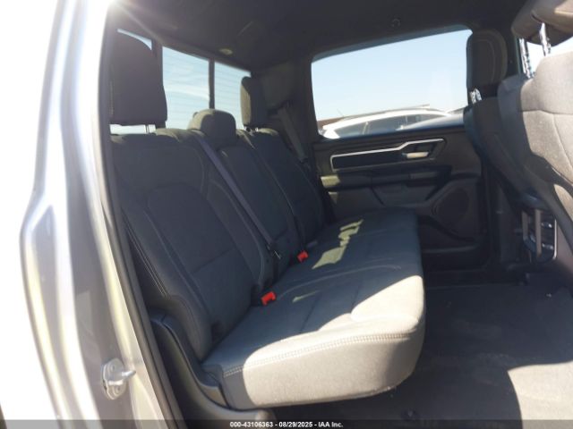 2024 RAM 1500 1C6SRFFT4RN124864 Photo 7