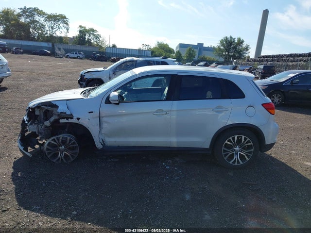 Mitsubishi mivec 2018 JA4AR3AU4JU019989 Image 15
