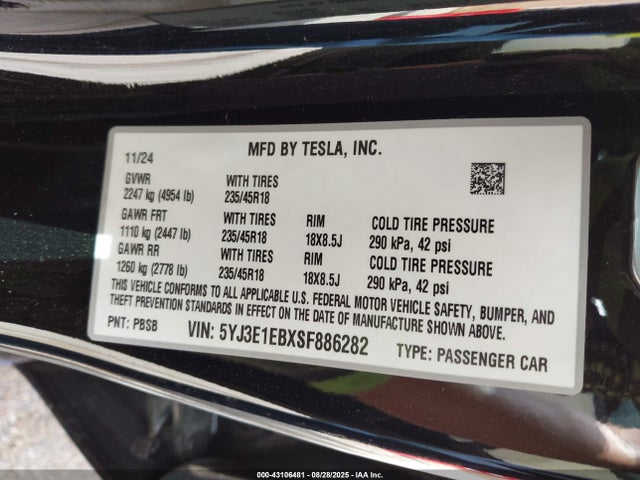 5YJ3E1EBXSF886282 Tesla 2025