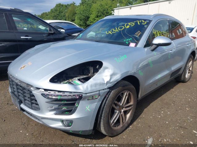 2016 PORSCHE MACAN WP1AB2A51GLB53319 Photo 1