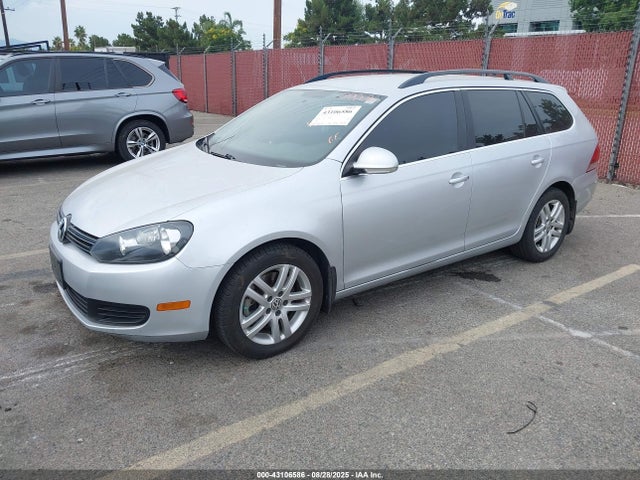 Volkswagen 2014 2014 3VWPL7AJ9EM624743 Image 2