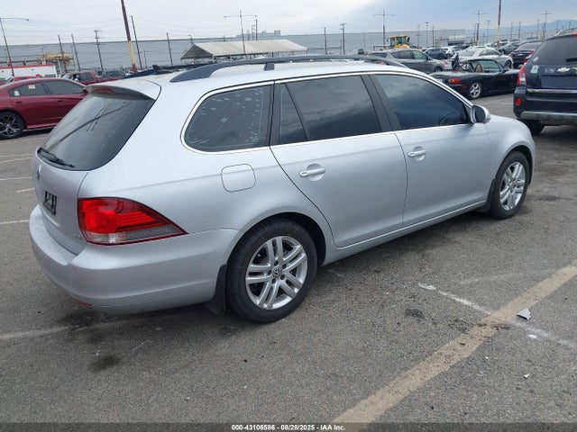Volkswagen 2014 2014 3VWPL7AJ9EM624743 Image 4