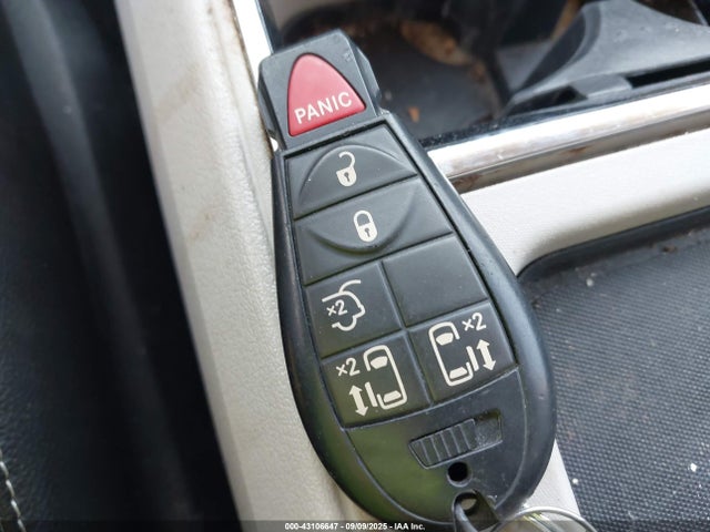 Chrysler 2014 2014 2C4RC1BGXER437211 Image 11