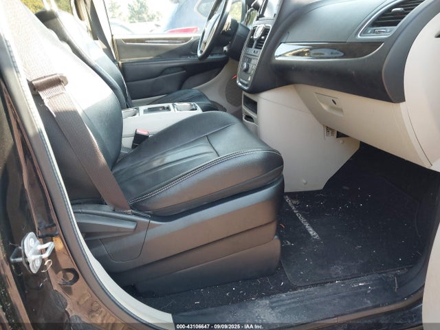 Chrysler 2014 2014 2C4RC1BGXER437211 Image 5
