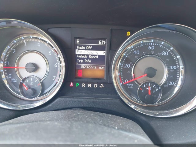 Chrysler 2014 2014 2C4RC1BGXER437211 Image 7