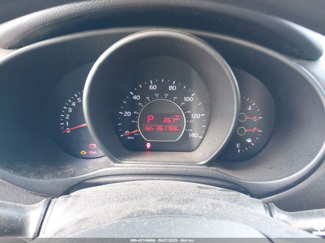 KNDJP3A55J7528346 KIA g