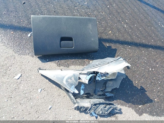 1G1P75SZ0E7299435 Chevrolet luz