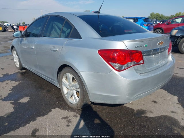 1G1P75SZ0E7299435 Chevrolet luz