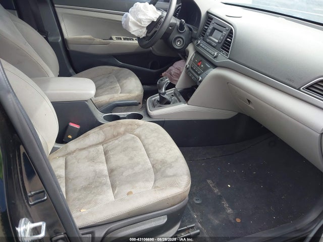 Hyundai Elantra 2017 KMHD74LF4HU424852 Image 5