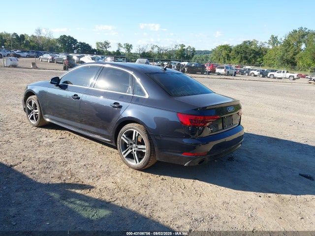 2017 AUDI A4 WAUENAF48HN032441 Photo 2