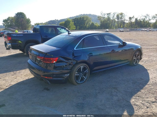 2017 AUDI A4 WAUENAF48HN032441 Photo 3