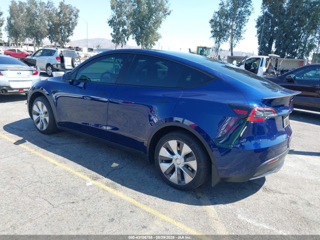 2022 TESLA MODEL Y 7SAYGAEE0NF552814 Photo 2