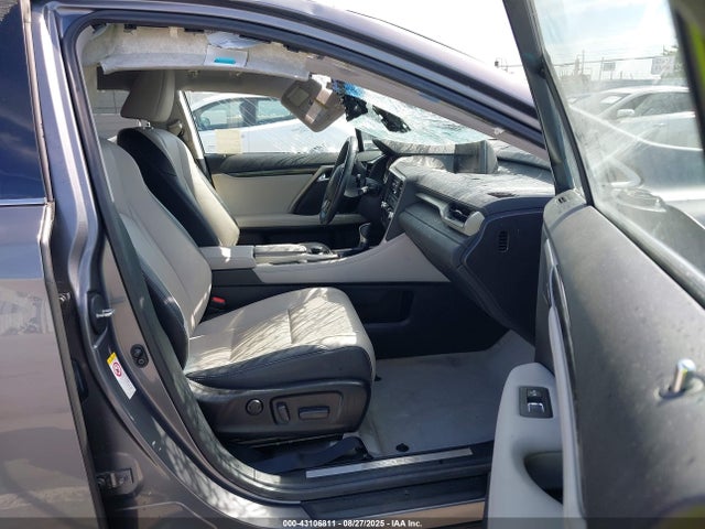 2T2ZZMCA4HC076827 Lexus 2017
