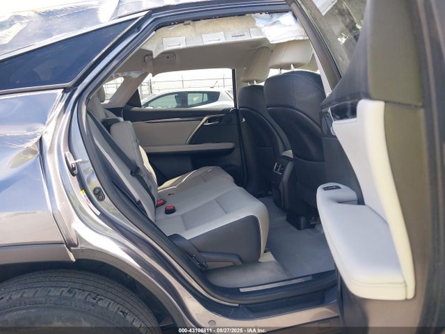 2T2ZZMCA4HC076827 Lexus 2017