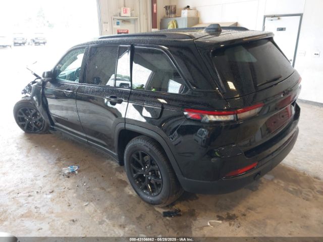 2024 JEEP GRAND CHEROKEE 1C4RJHAG2RC209816 Photo 2