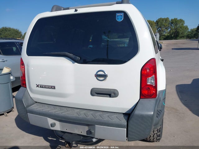 Nissan Xterra 2015 5N1AN0NW2FN663354 Image 16