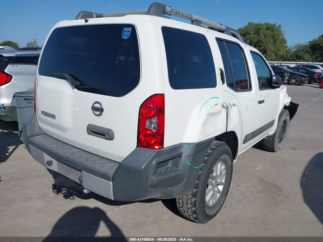 Nissan Xterra 2015 5N1AN0NW2FN663354 Image 4