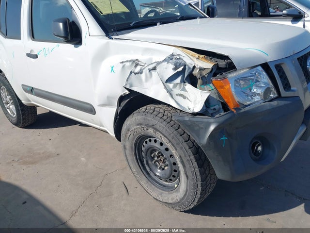 Nissan Xterra 2015 5N1AN0NW2FN663354 Image 6