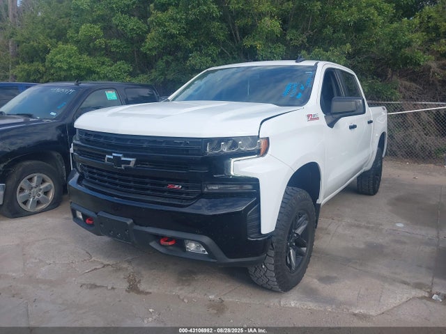 Chevrolet l84 2021 1GCPYFED4MZ191459 Image 2