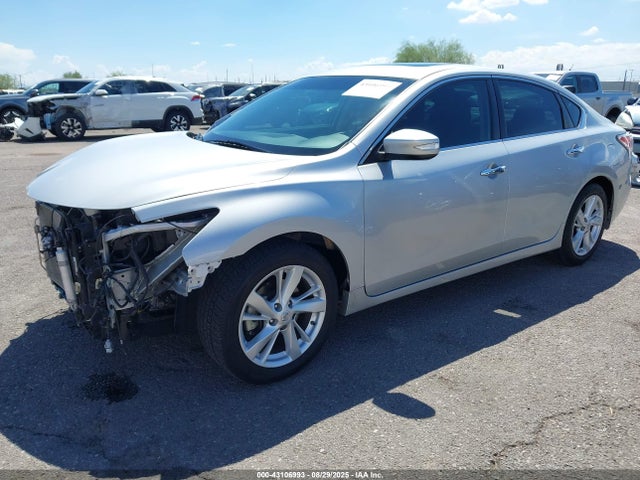 Nissan Altima 2015 1N4AL3AP9FC106923 Image 2