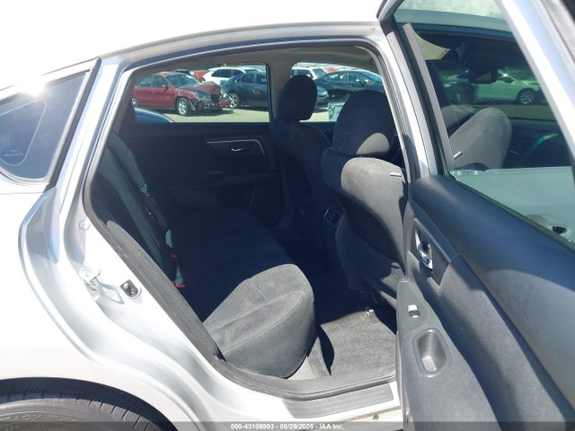 Nissan Altima 2015 1N4AL3AP9FC106923 Image 8