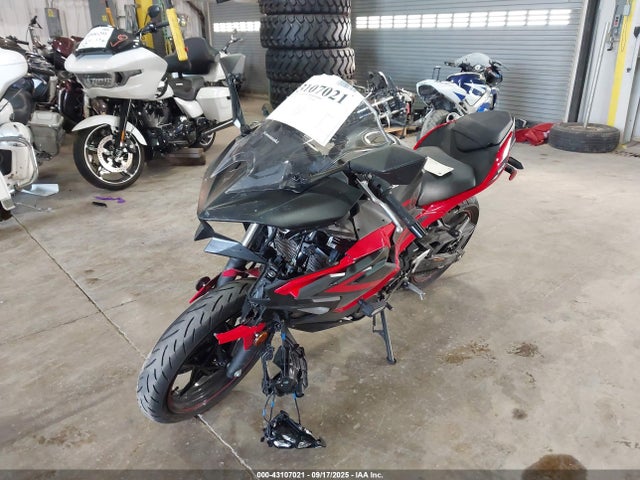 2025 Kawasaki Ex500 A/b მანქანა იყიდება აუქციონზე, vin: ML5EXGJ11SDA53039, აუქციონის ნომერი: 43107021