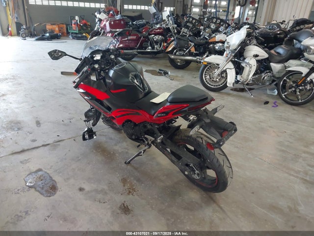 2025 Kawasaki Ex500 A/b მანქანა იყიდება აუქციონზე, vin: ML5EXGJ11SDA53039, აუქციონის ნომერი: 43107021