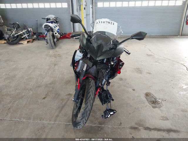 2025 Kawasaki Ex500 A/b მანქანა იყიდება აუქციონზე, vin: ML5EXGJ11SDA53039, აუქციონის ნომერი: 43107021