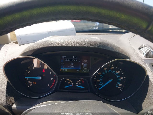 1FMCU9J96EUA31588 Ford Escape