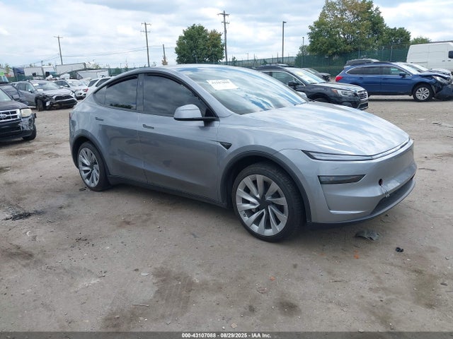 2026 TESLA MODEL Y 7SAYGDEE0TA381400 Photo 0