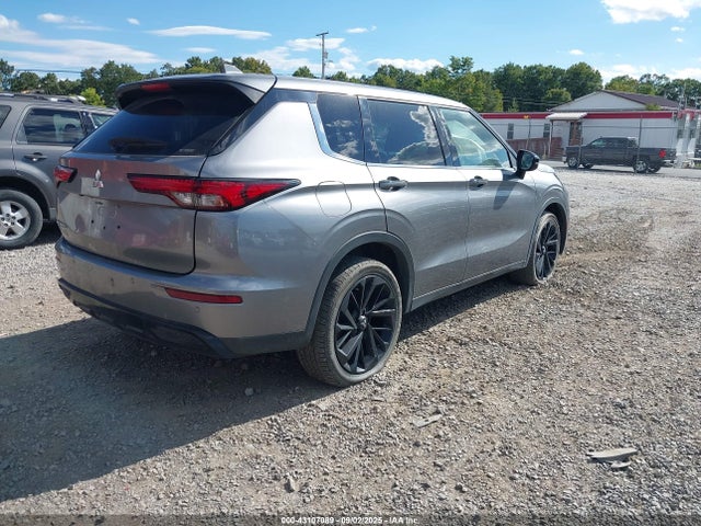 2022 MITSUBISHI OUTLANDER JA4J4UA8XNZ069053 Photo 3