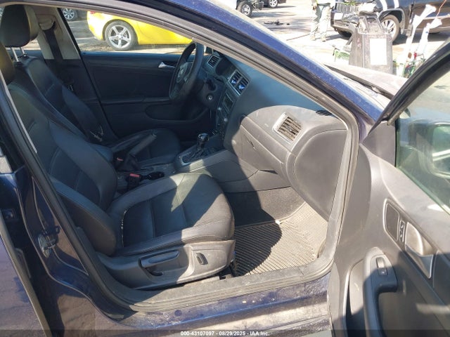 3VWD17AJ6EM270902 Volkswagen Jetta