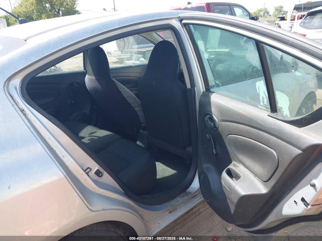 Nissan Versa 2016 3N1CN7AP3GL841216 Image 8