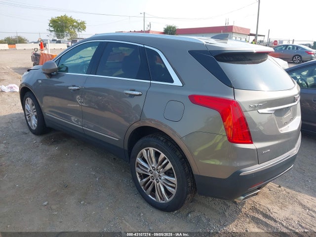 2017 CADILLAC XT5 1GYKNERS5HZ267566 Photo 2