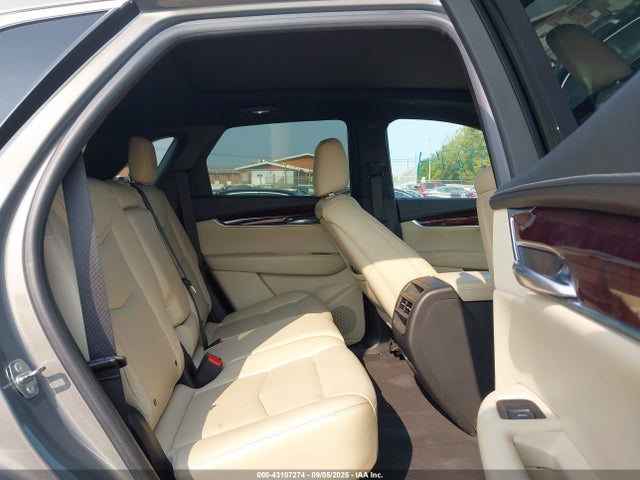 2017 CADILLAC XT5 1GYKNERS5HZ267566 Photo 7