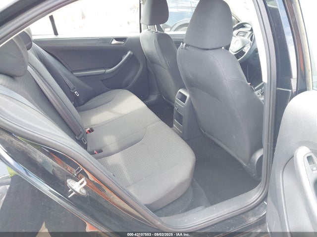 3VW2K7AJ2FM410305 Volkswagen Jetta