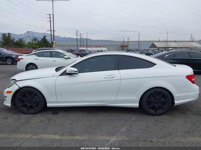 Mercedes-Benz C-Class 2014 WDDGJ4HB3EG282387 Image 15