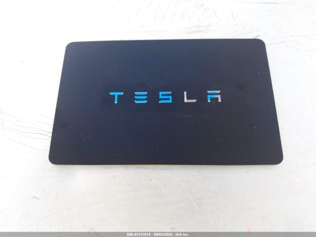 2025 TESLA MODEL Y 7SAYGDED6SF255115 Photo 10
