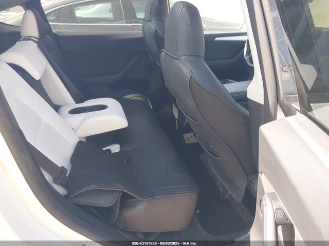2023 TESLA MODEL Y 7SAYGDEE3PA124236 Photo 7