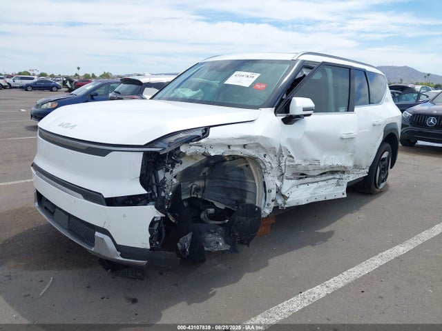 KNDAFFS55R6041006 KIA ev9