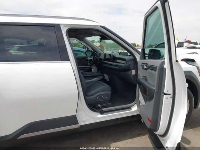 KNDAFFS55R6041006 KIA ev9