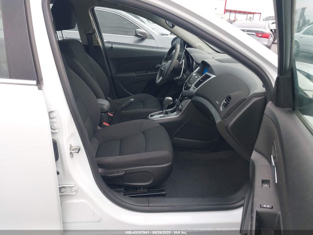Chevrolet LUV 2015 1G1PC5SB3F7132549 Image 5