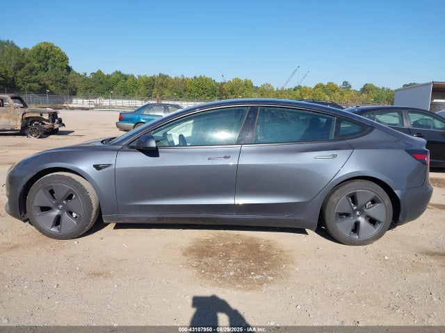 5YJ3E1EA4PF569743 Tesla 2023