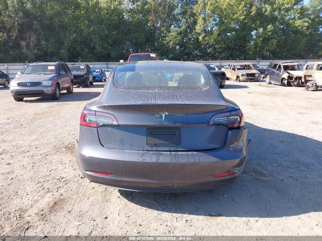 5YJ3E1EA4PF569743 Tesla 2023