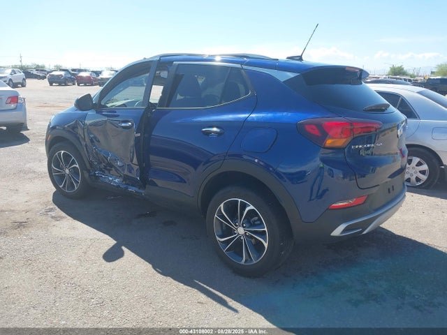 Buick lih 2023 KL4MMDS2XPB132901 Image 3