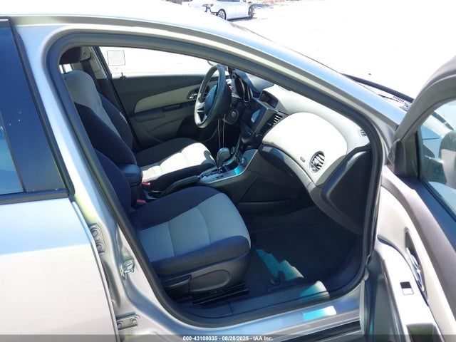 1G1PA5SG0E7301572 Chevrolet lwe