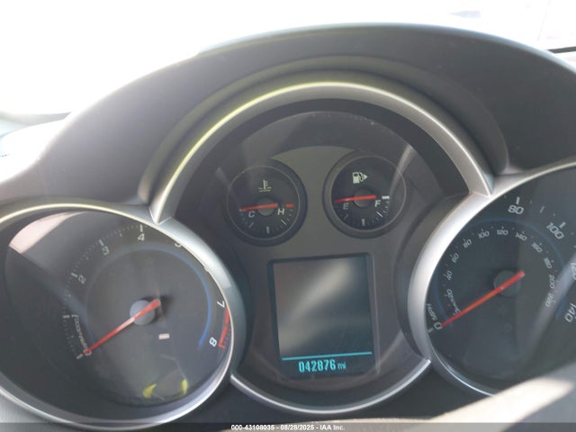 1G1PA5SG0E7301572 Chevrolet lwe